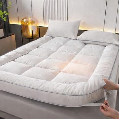 Mattress Topper Small Double Bed - Extra Thick 4 Inches / 10cm Bounce Back with Elasticated Corner Straps Ultra Soft and Breathable, Hypoallergenic Comfy Bed Mattress Toppers (Small Double)