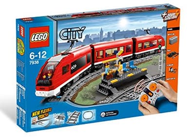LEGO City 7938: Passenger Train