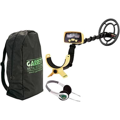 Garrett Ace 150 Metal Detector + Case + Helmet