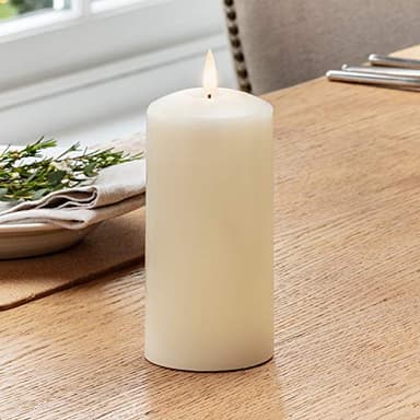 Lights4fun Large TruGlow® Pillar Candle Battery LED Flameless with Timer 15cm Real Ivory Wax